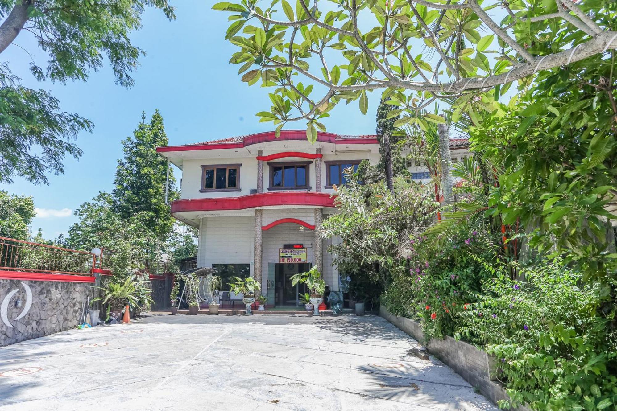 Collection O Puncak Bogor Near Taman Safari Indonesia Formerly Hotel Andalus Exterior photo